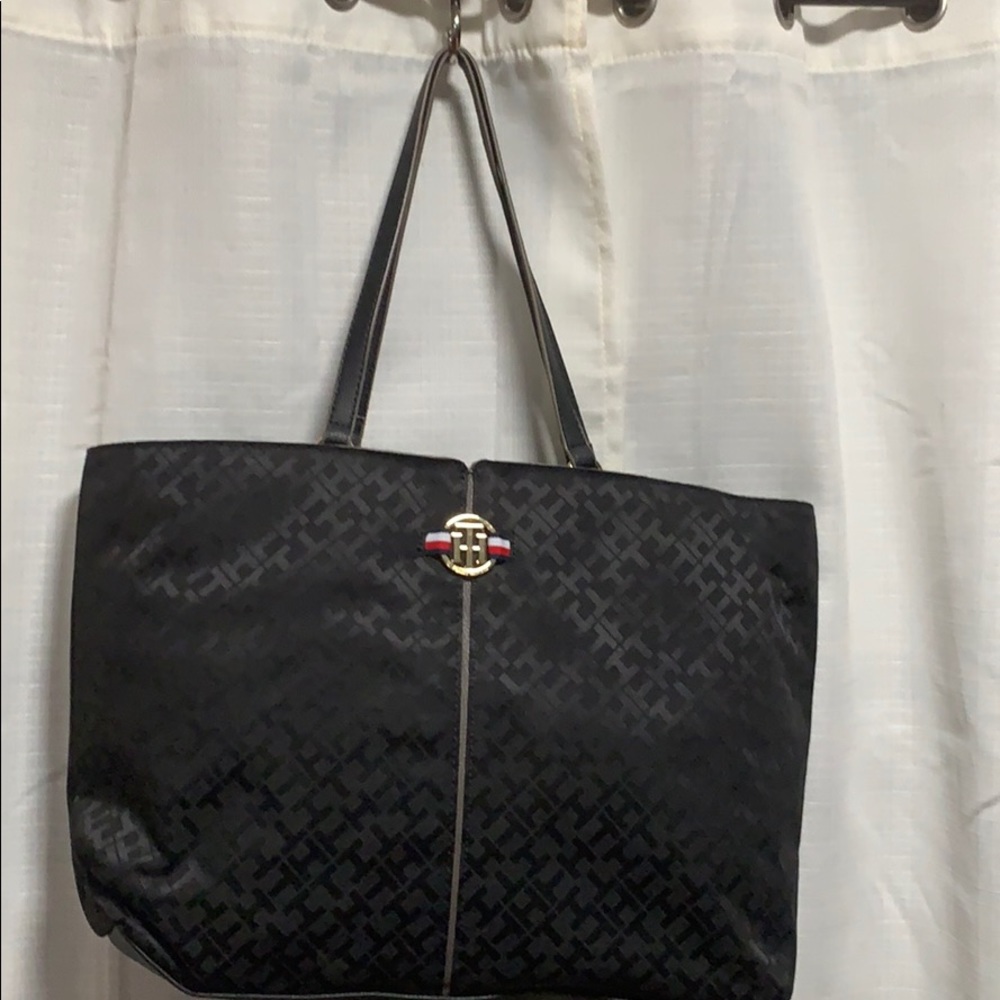 Tommy Hilfiger purse
